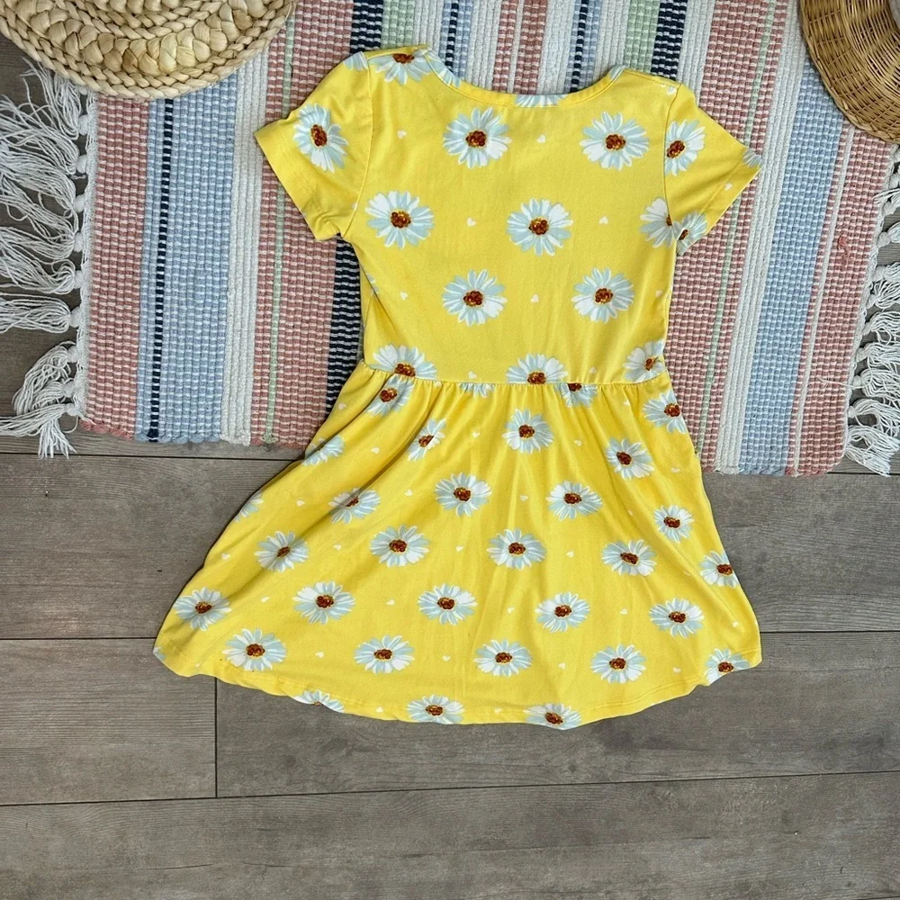 Emma & Elsa Girl’s Yellow Floral Buttery Soft Cozy Dress with Pockets Size 4